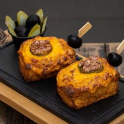 Spicy Labaneh Bruschetta 